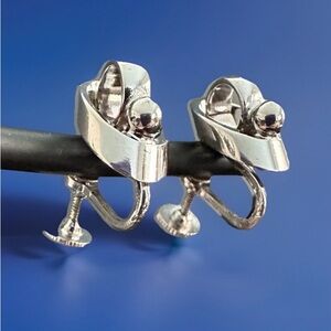 VTG Modernist Chrome Silver Screw Back Earrings Signed Alice